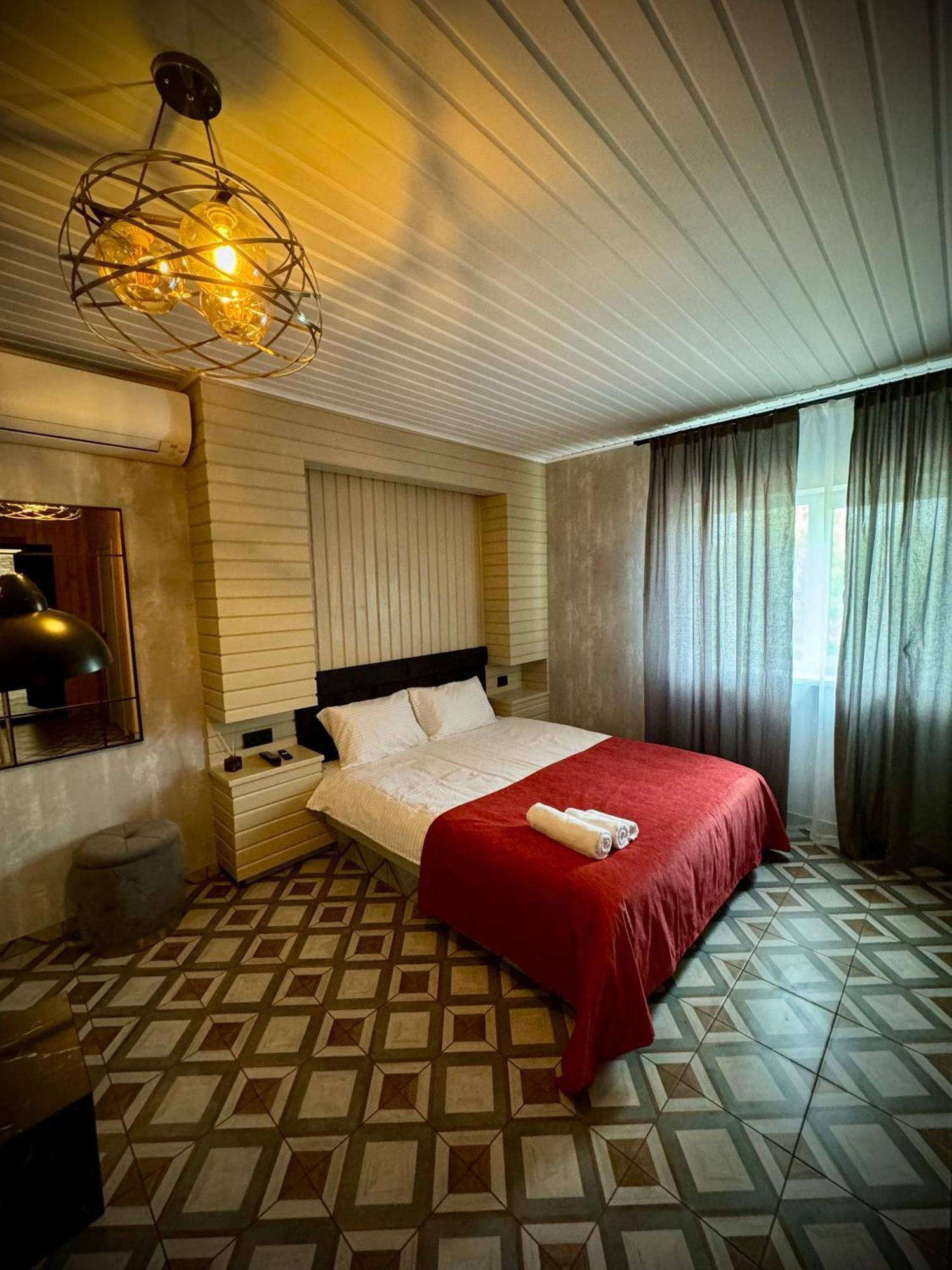Hotel Bannyi Dvir Uzyn Eksteriør billede